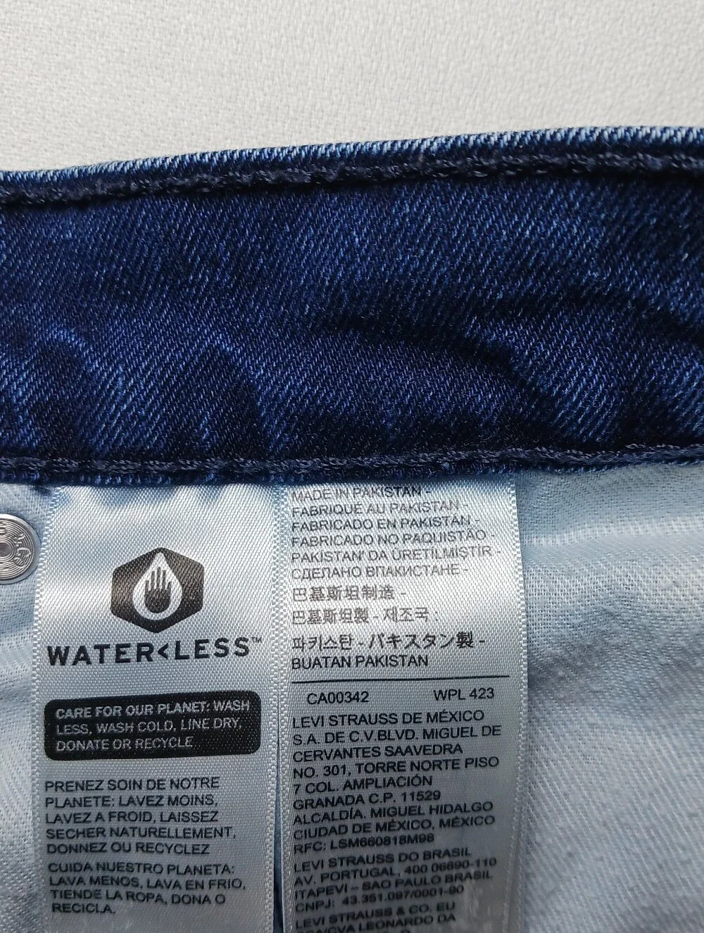 Levi's 550 Mens Relaxed Fit Tapered Leg Jeans 42X26 Dark Blue Wash Stretch Denim